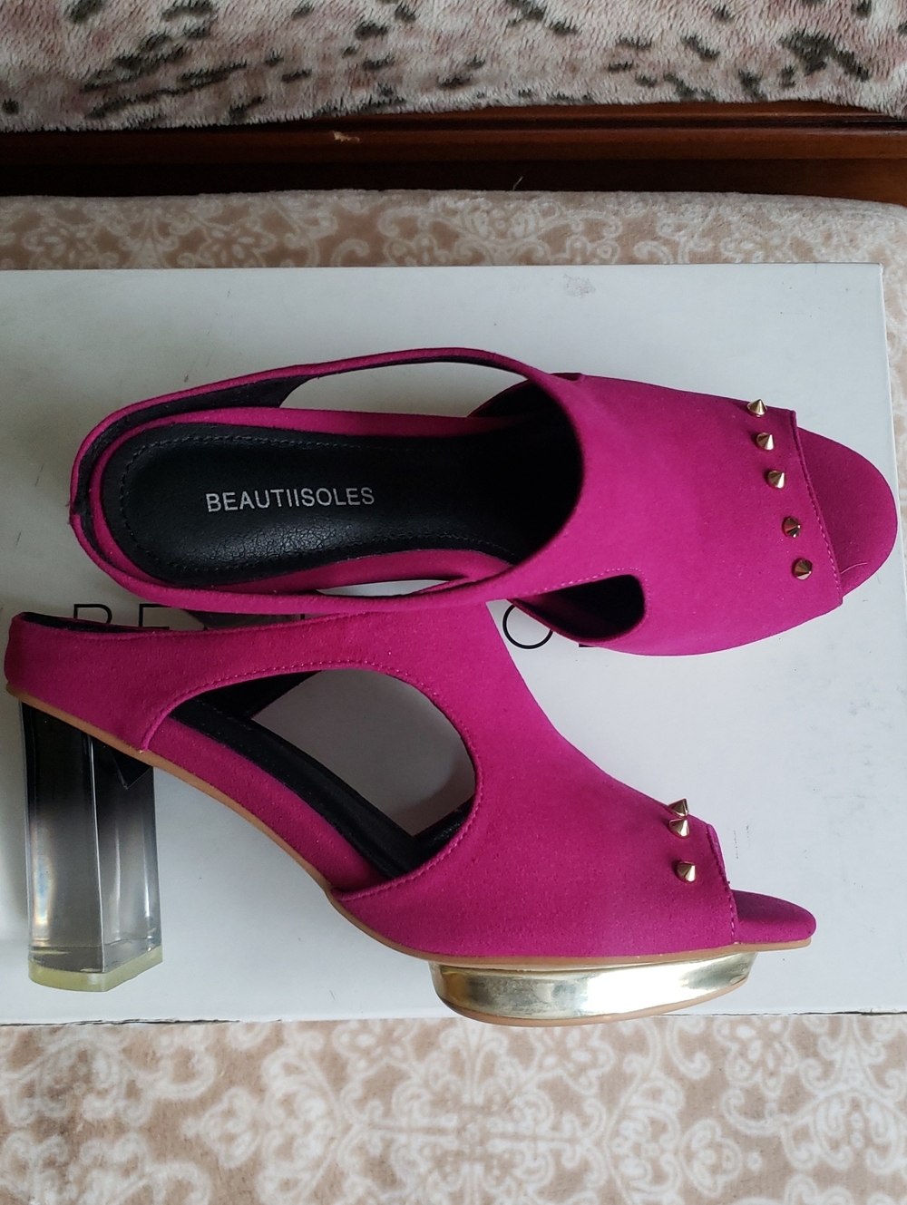 Beautiisoles Helena Suede Peep Toe  Rose Red Stud Heel Sandals Sz.7 New